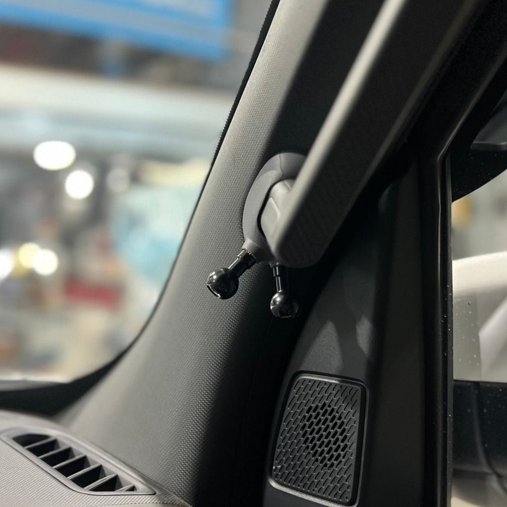 A Pillar Accessory Mount For Kia Tasman