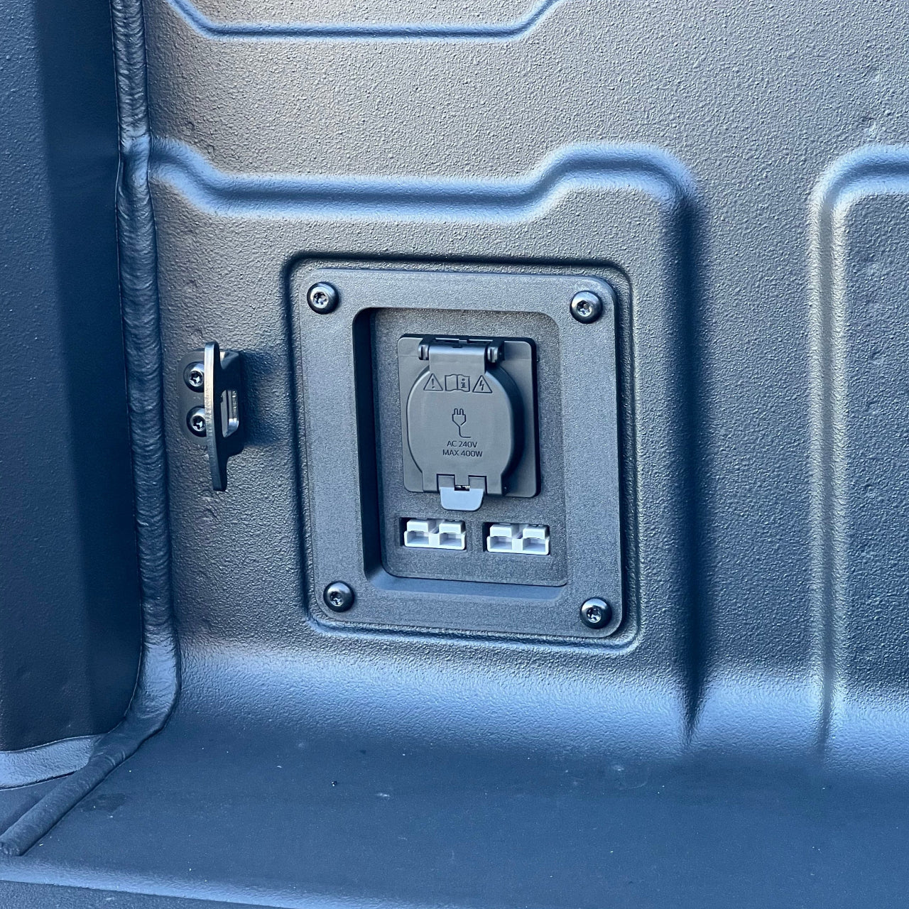 240V Tub Accessory Panel For Kia Tasman