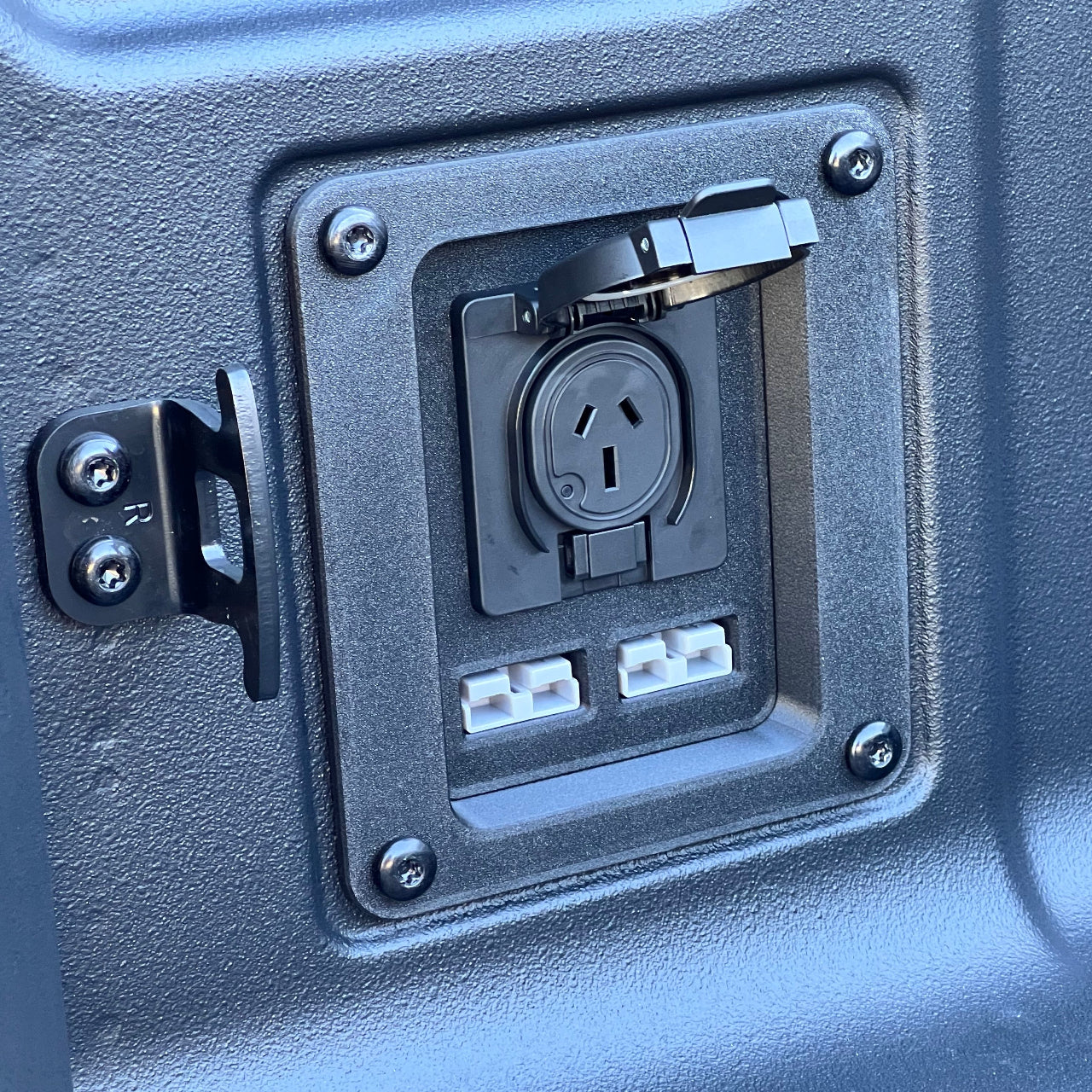 240V Tub Accessory Panel For Kia Tasman