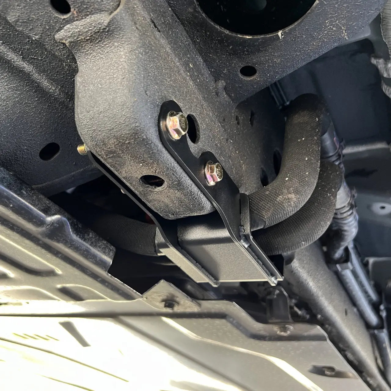 Underbody Coolant Hose Guard For BYD Shark 6